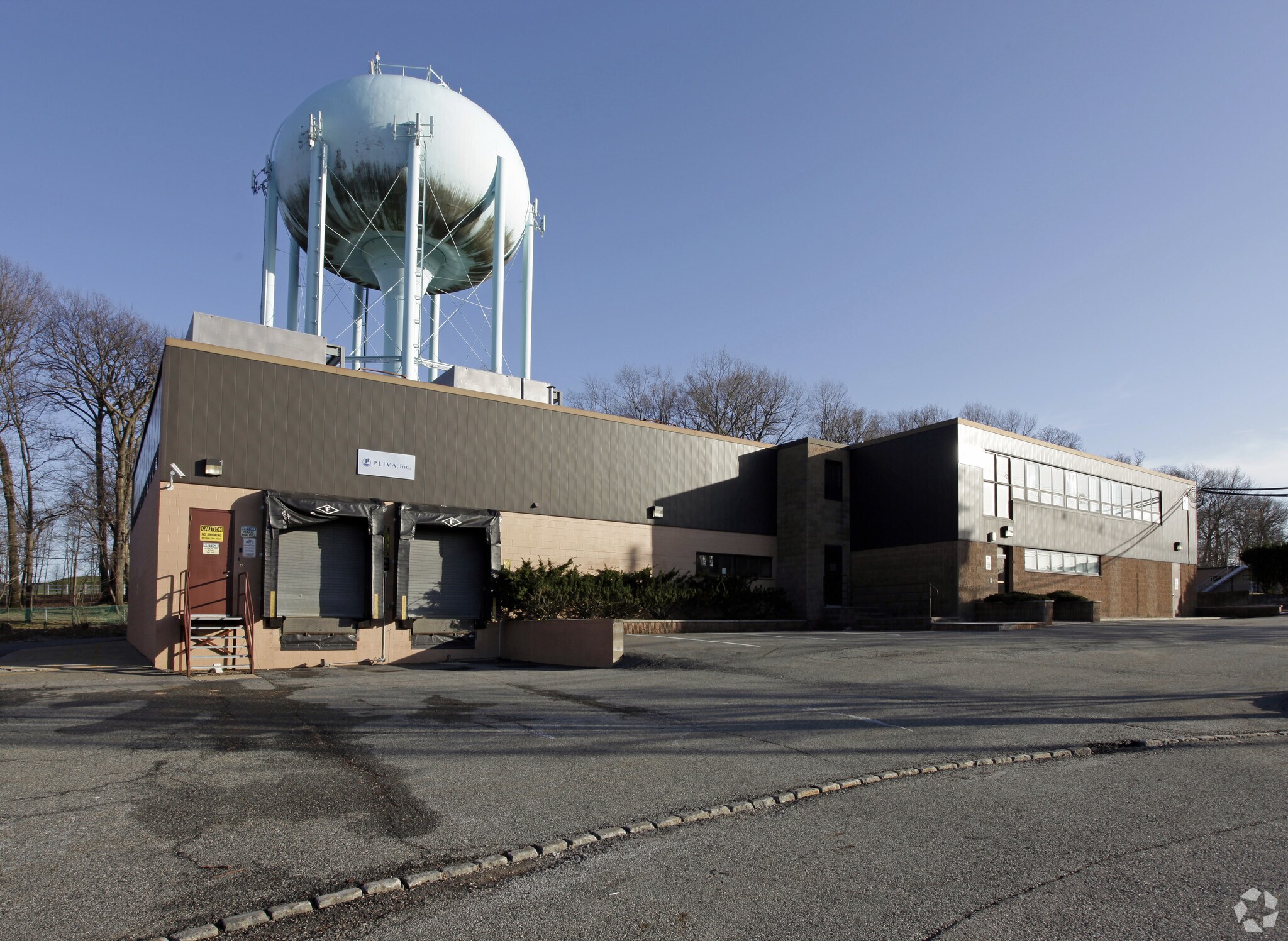 35 West St, East Hanover, NJ à louer Photo principale– Image 1 sur 4