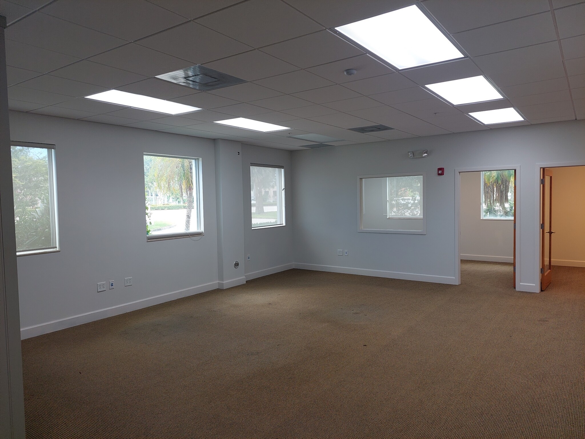 240 NW Peacock Blvd, Port Saint Lucie, FL à louer Photo intérieure– Image 1 sur 6