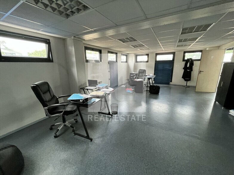 444 Rue Des Jonchères, Genay à louer - Photo intérieure – Image 3 sur 8