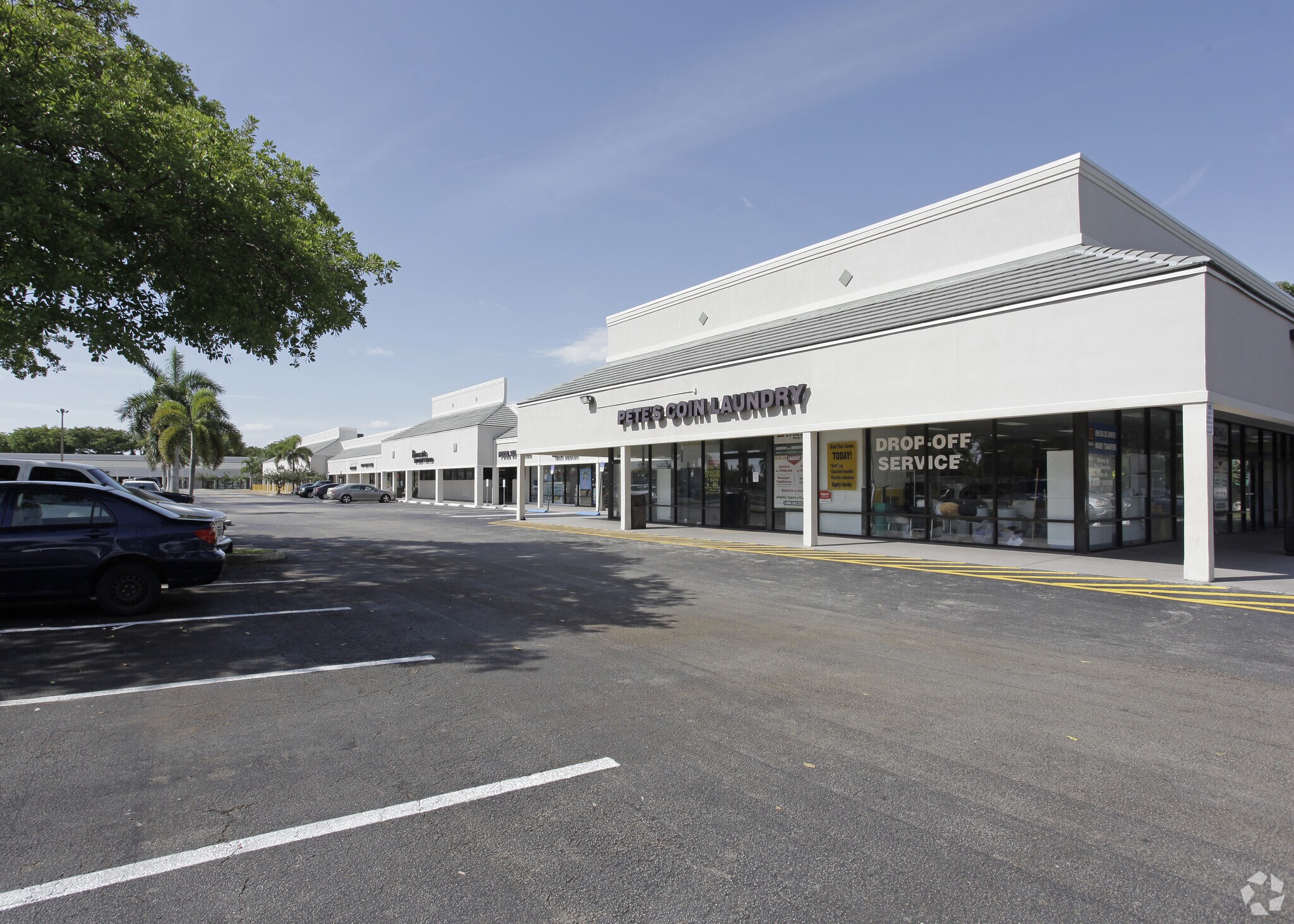 941 Kimberly Blvd, North Lauderdale, FL à louer Photo principale– Image 1 sur 4