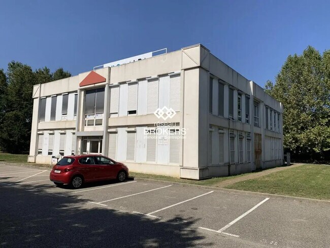 Plus de détails pour 36 A Rue Des Vingts Toises, Saint-Martin-le-Vinoux - Bureau à vendre