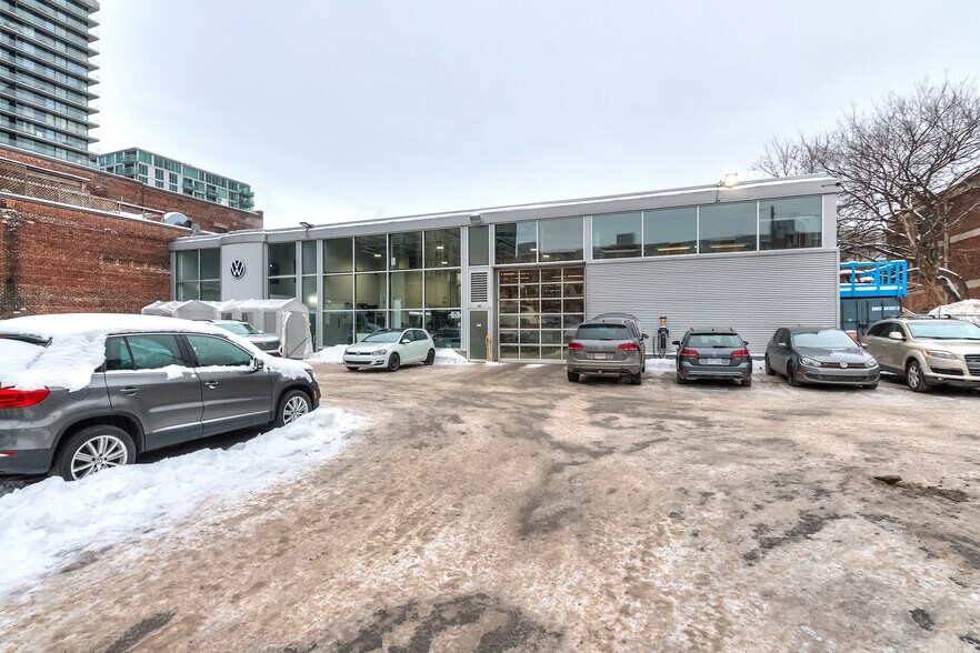 280 Rue Young, Montréal, QC à louer - Photo de l’immeuble – Image 2 sur 12