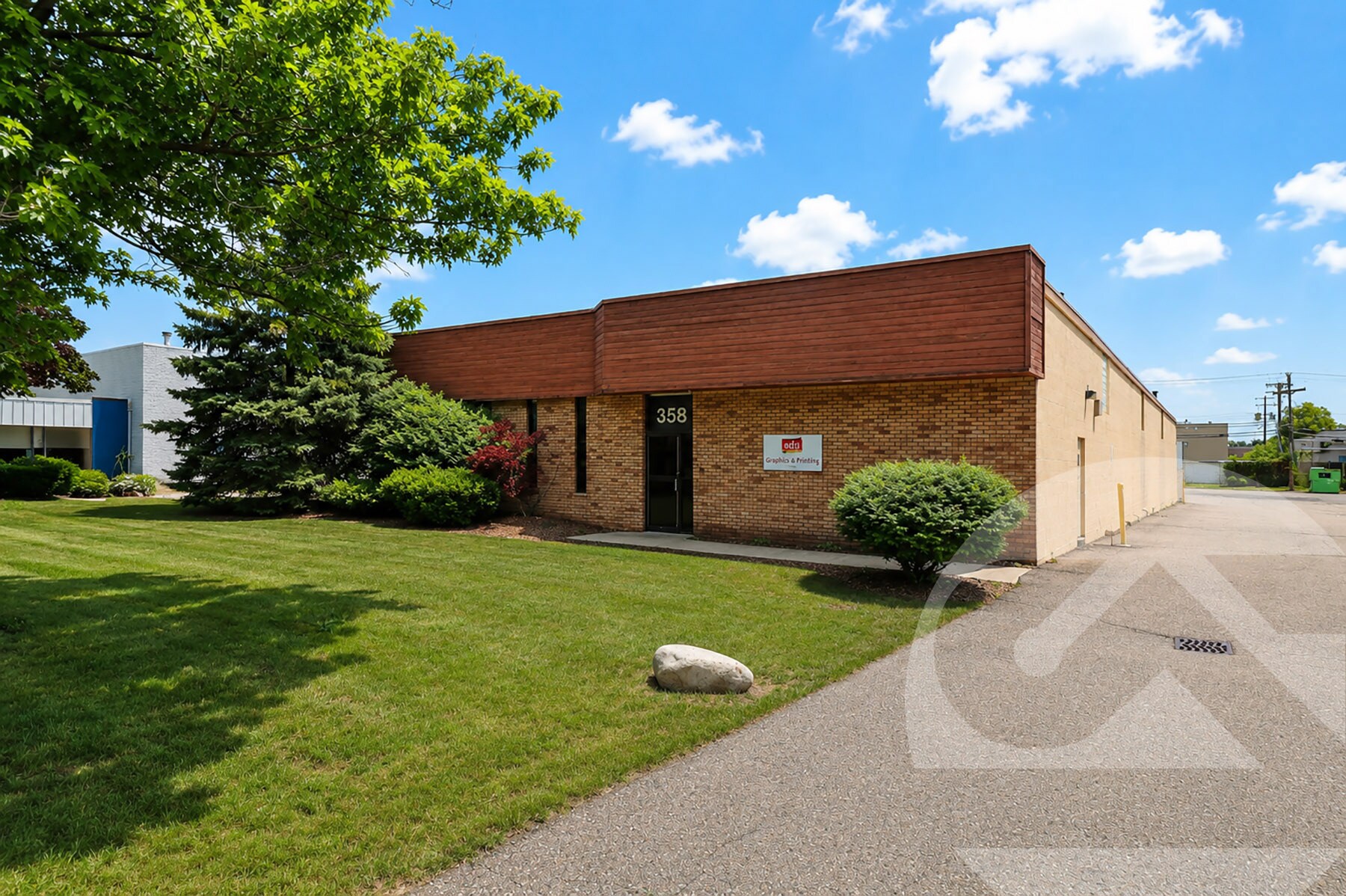 358 Robbins Dr, Troy, MI à vendre Photo de l’immeuble– Image 1 sur 4