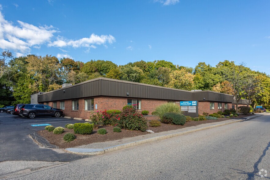 44 Adams St, Braintree, MA à louer - Photo principale – Image 1 sur 14