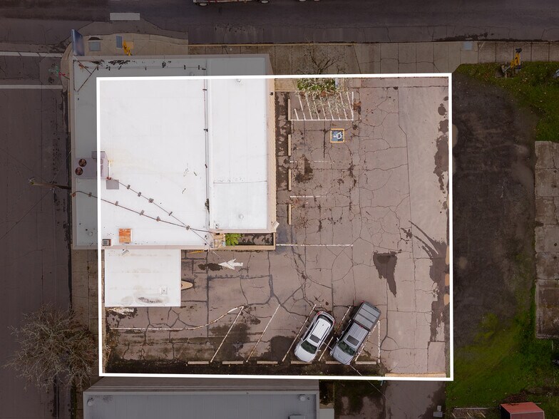 229 N First St, Drain, OR à vendre - Aérien – Image 2 sur 13