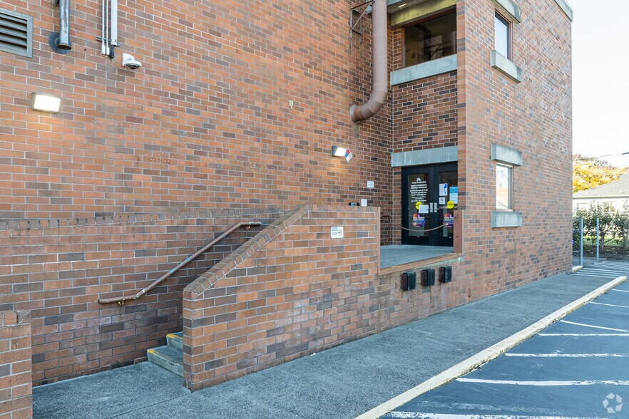 7201 N Interstate Ave, Portland, OR à vendre - Photo de l’immeuble – Image 3 sur 4