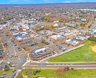 Plus de détails pour 2 Main St, Sag Harbor, NY - Local commercial à louer