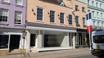 15 High St, Windsor BKS - Local commercial