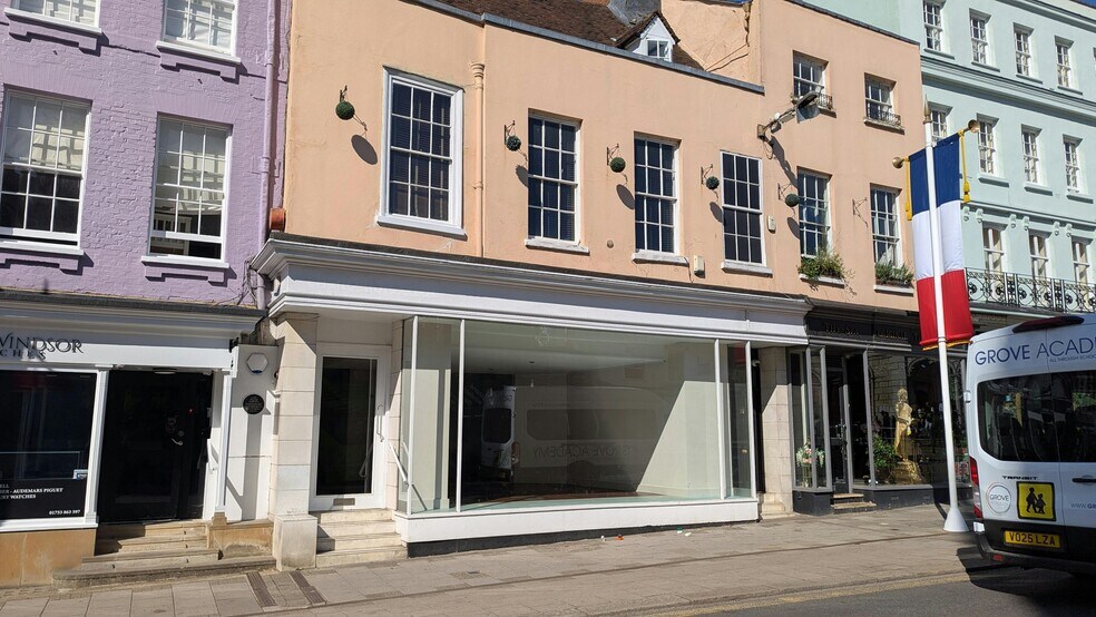 15 High St, Windsor à louer - Photo de l’immeuble – Image 1 sur 10