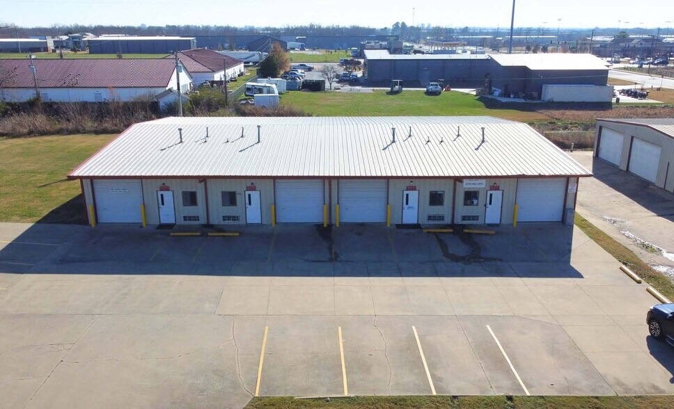 1710-1716 W Acorn Dr, Rogers, AR à louer - Photo de l’immeuble – Image 1 sur 6
