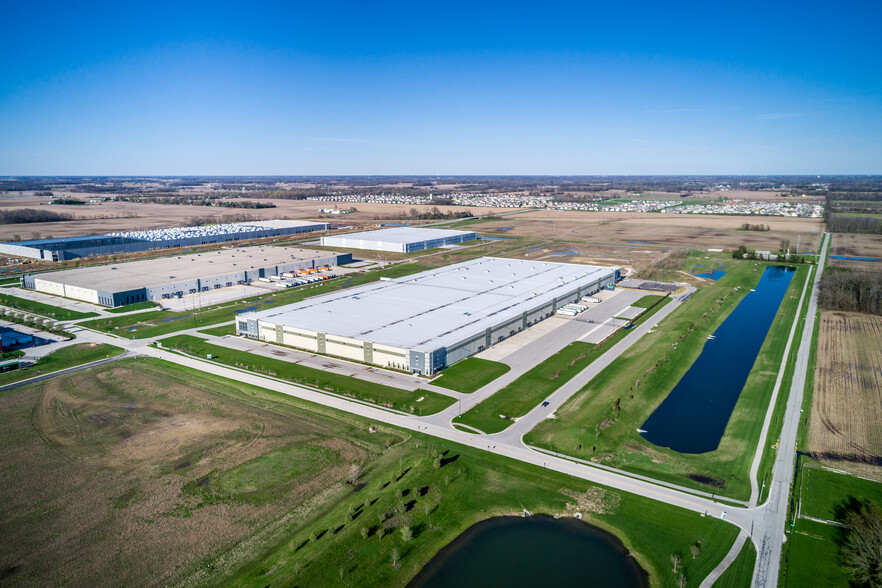 4255-4259 S 500, Whitestown, IN à louer - Photo de l’immeuble – Image 2 sur 3