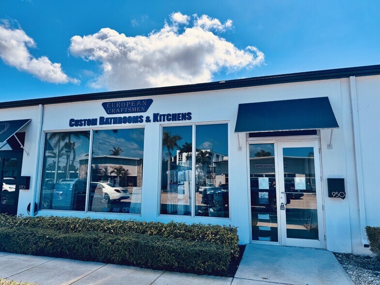 932-990 5th Ave N, Naples, FL à louer - Photo de l’immeuble – Image 1 sur 9