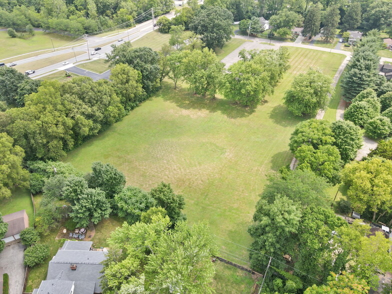 219 N Hamilton Rd, Gahanna, OH à vendre - Photo de l’immeuble – Image 2 sur 39