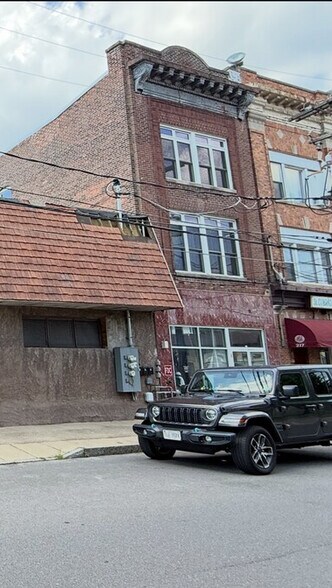 219 S Washington St, Wilkes Barre, PA à vendre - Photo de l’immeuble – Image 2 sur 22