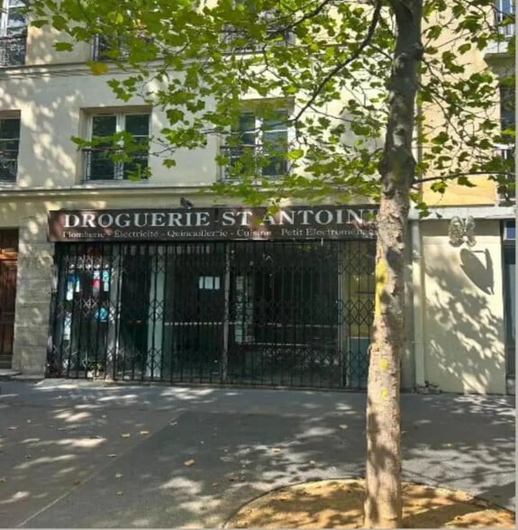 Local commercial dans Paris à louer - Photo de l’immeuble – Image 1 sur 4
