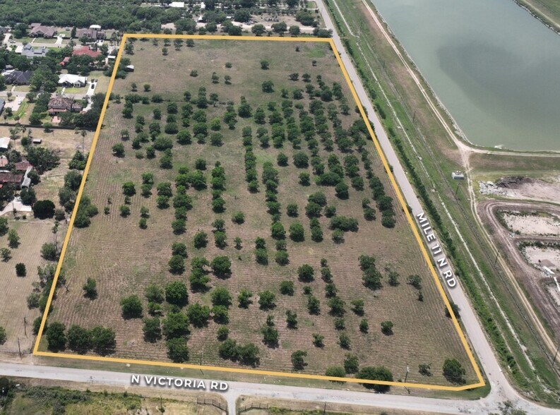 SWC N Victoria Rd & E Mile 11, Donna, TX à vendre - Aérien – Image 2 sur 2
