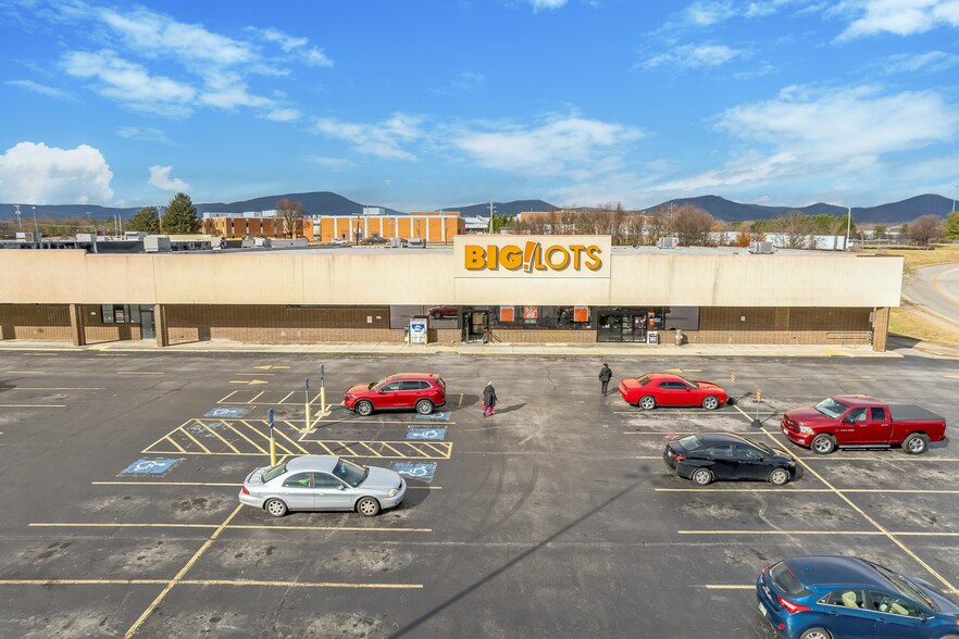 2845-2935 Hershberger Rd, Roanoke, VA à vendre - Photo de l’immeuble – Image 1 sur 3