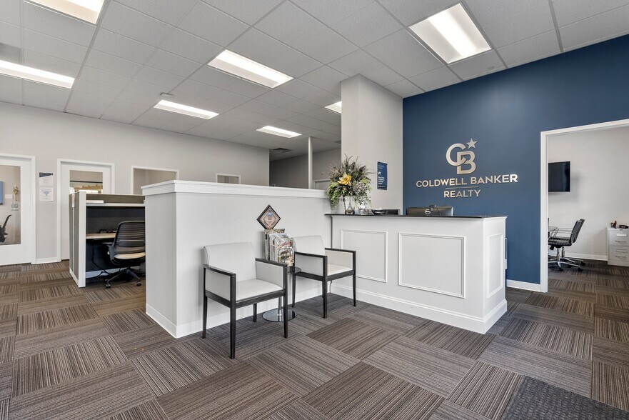 855 Farmington Ave, Farmington, CT à louer - Photo intérieure – Image 3 sur 25