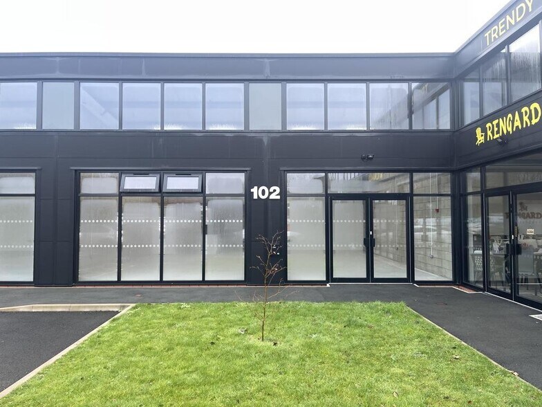 Shrewsbury Rd, Market Drayton à louer - Photo de l’immeuble – Image 1 sur 27