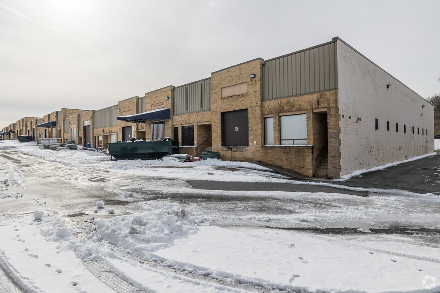 7520-7522 Fullerton Rd, Springfield, VA à louer - Photo de l’immeuble – Image 3 sur 8