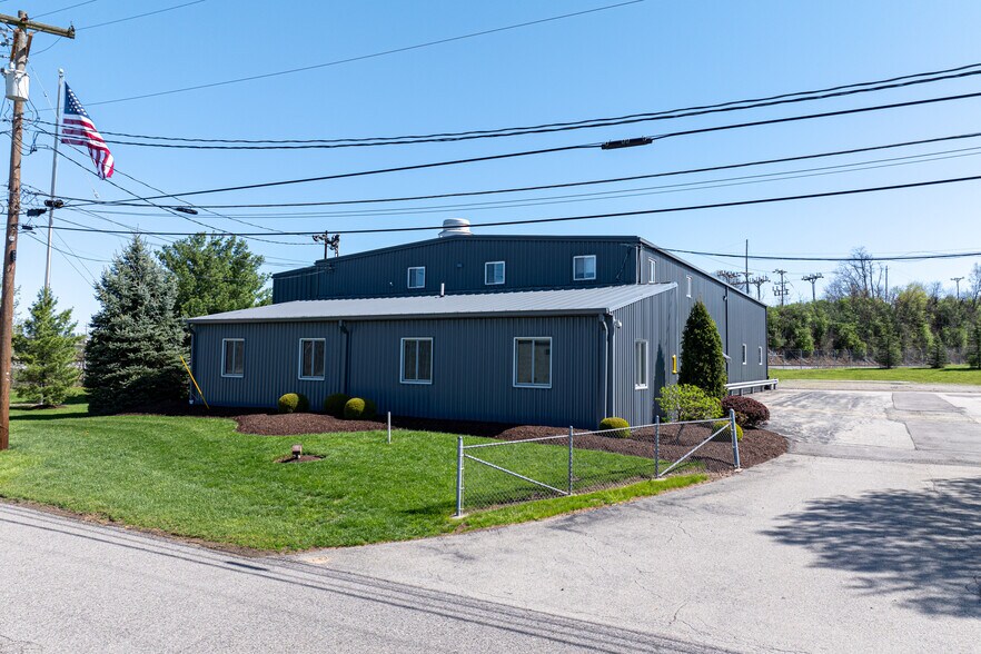 1 W Point Dr, Washington, PA à vendre - Photo de l’immeuble – Image 3 sur 7