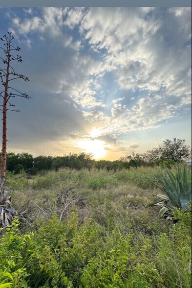 10200 Shively, Austin, TX à vendre - Photo principale – Image 1 sur 5