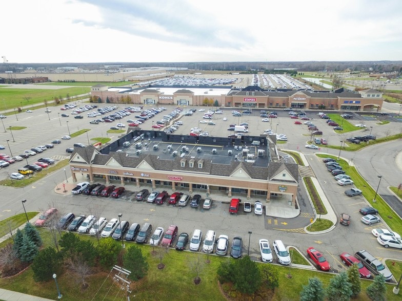 6160-6319 Dort Hwy, Grand Blanc, MI à louer - Photo de l’immeuble – Image 1 sur 7