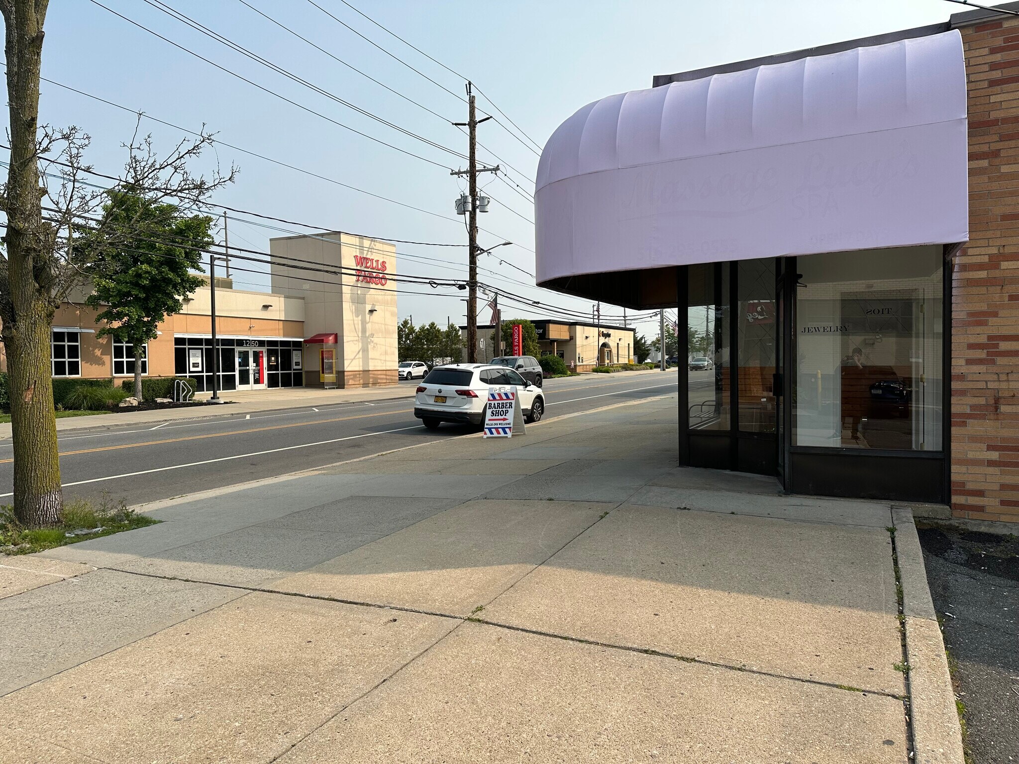 1231-1239 Broadway, Hewlett, NY à louer Photo de l’immeuble– Image 1 sur 9