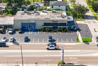 Plus de détails pour 3636-3640 W Kennedy Blvd, Tampa, FL - Local commercial à louer
