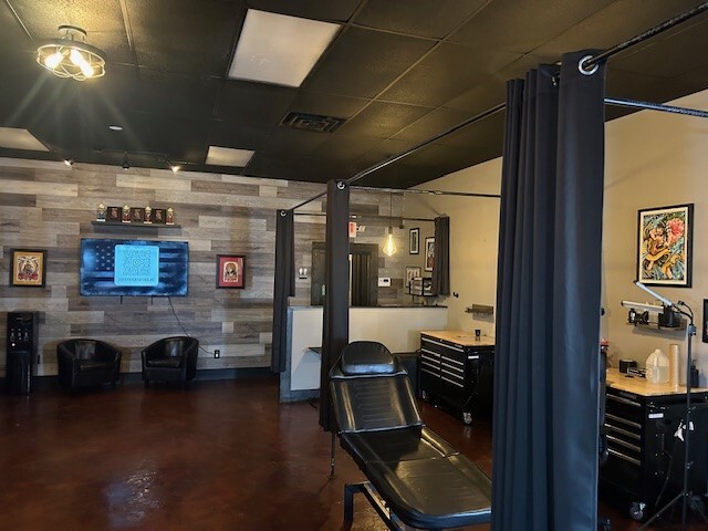 512 N McPherson Church Rd, Fayetteville, NC à louer - Photo de l’immeuble – Image 3 sur 7