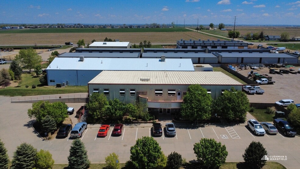 250 Perry Ln, Dacono, CO à louer - Photo de l’immeuble – Image 2 sur 4