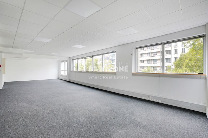 Bureau dans Boulogne-Billancourt à louer Photo de l’immeuble– Image 1 sur 10