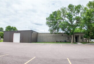 Plus de détails pour 1609 W 1st St, Sioux Falls, SD - Local d’activités à vendre
