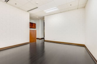 2155 Kalakaua Ave, Honolulu, HI à louer Photo intérieure– Image 1 sur 4
