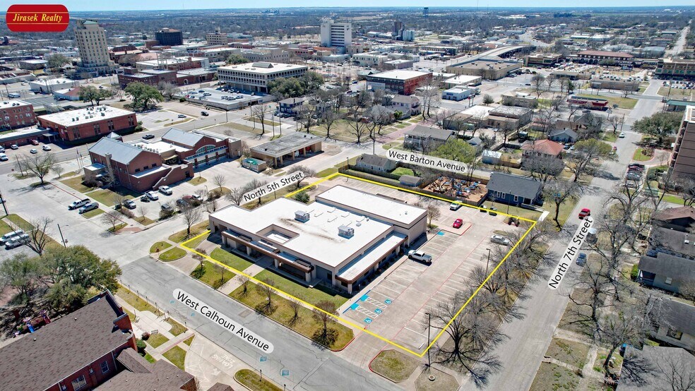 303 W Calhoun Ave, Temple, TX à vendre - Aérien – Image 1 sur 26