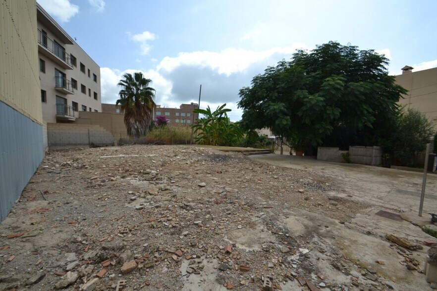 Avinguda Esportiva, 184, Deltebre, Tarragona à vendre - Photo de la construction – Image 3 sur 7