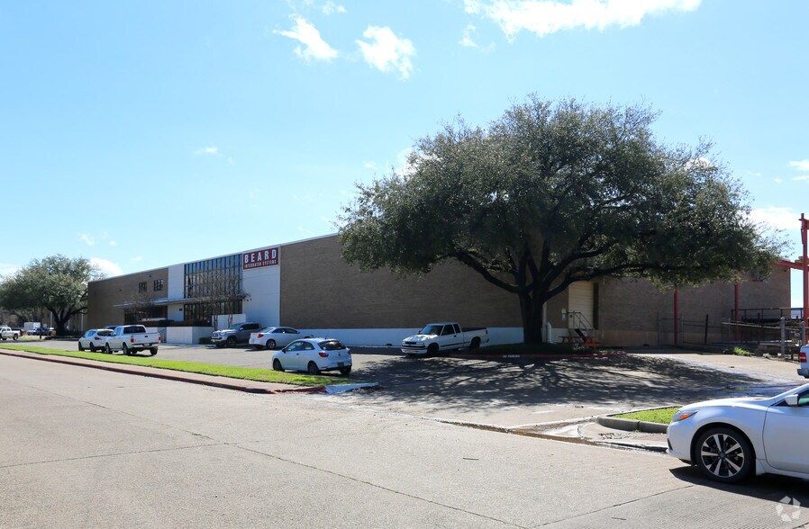 11245 Indian Trl, Dallas, TX à vendre - Photo principale – Image 1 sur 5