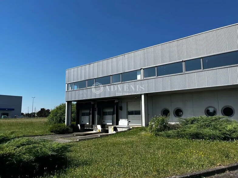 Local d’activités dans Molsheim à louer - Photo de l’immeuble – Image 2 sur 8