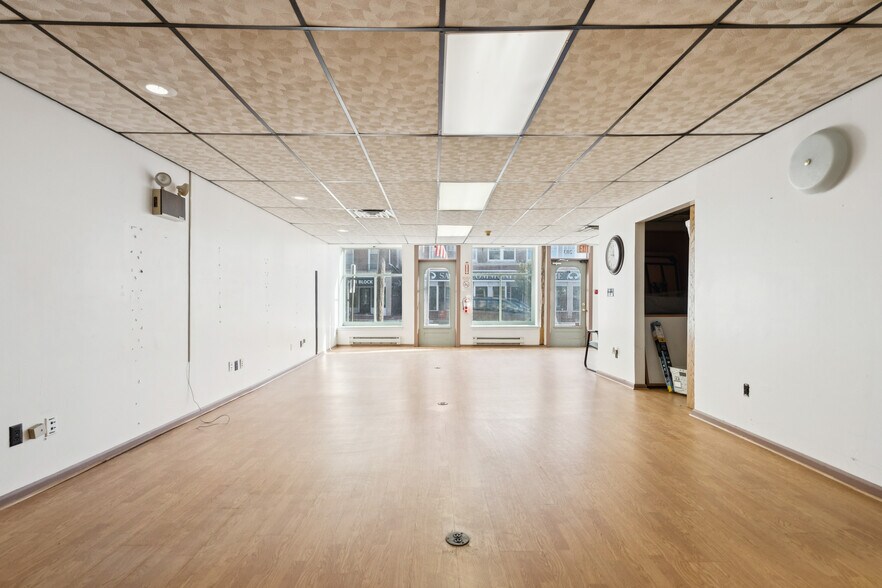 201-203 E Broadway, Salem, NJ à vendre - Photo de l’immeuble – Image 2 sur 18