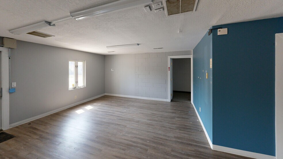 520 Spring St, Fort Wayne, IN à louer - Photo de l’immeuble – Image 2 sur 13