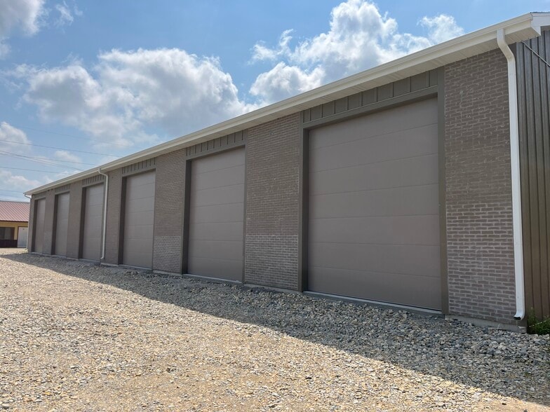 Lake Mills Condos Storage - Local industriel/logistique