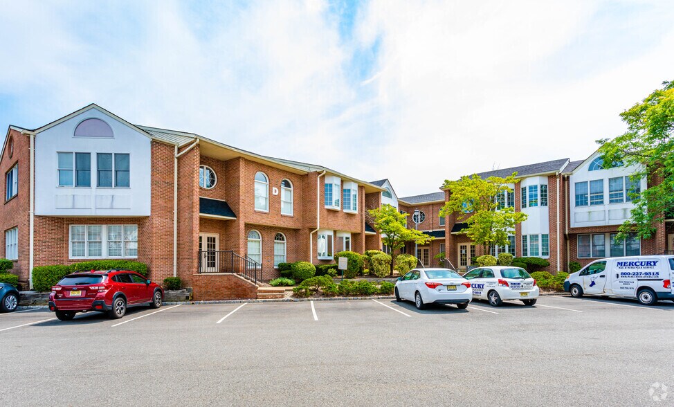 271 US Highway 46, Fairfield, NJ à louer - Photo de l’immeuble – Image 1 sur 9