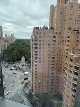 3 Columbus Cir, New York, NY à louer Photo intérieure– Image 2 sur 4