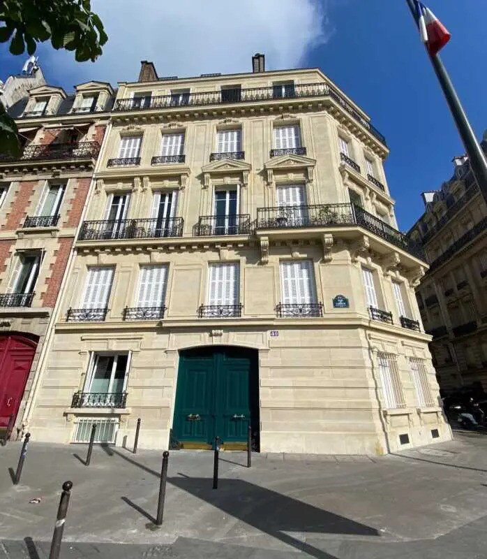 Local d'activités dans Paris à vendre Photo de l’immeuble– Image 1 sur 9