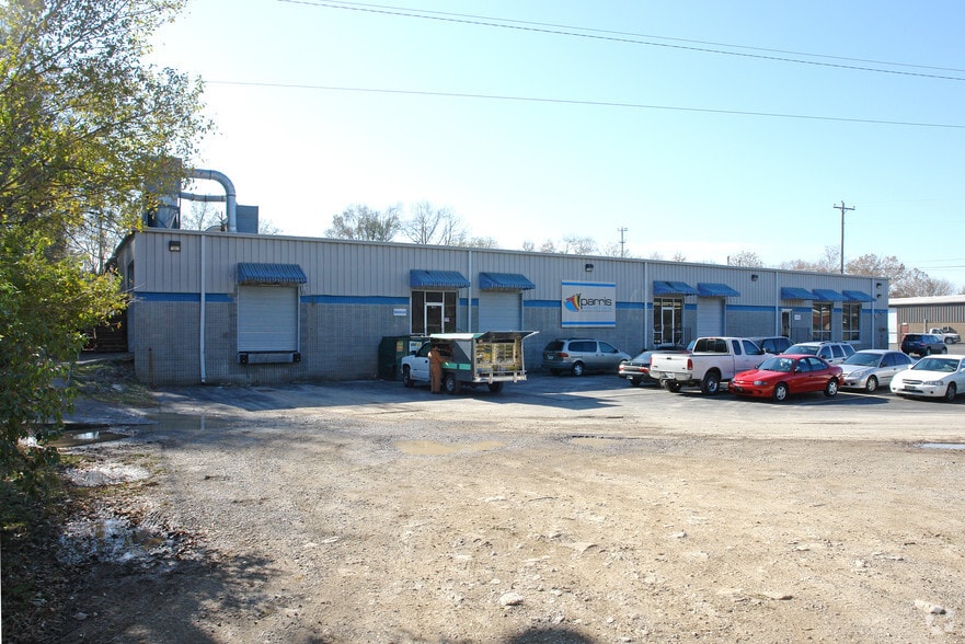 201 Whitsett Rd, Nashville, TN à louer - Photo principale – Image 1 sur 44