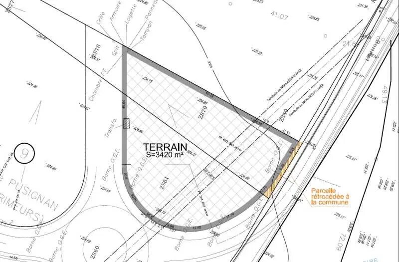 Terrain dans Pusignan à louer Photo principale– Image 1 sur 2
