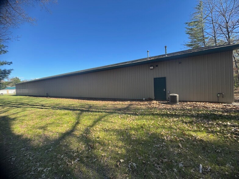 618 West Branch Rd, Prudenville, MI à vendre - Photo de l’immeuble – Image 3 sur 8