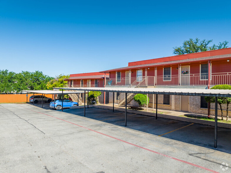 2508 Sweetbriar Dr, San Angelo, TX à vendre - Photo principale – Image 1 sur 22