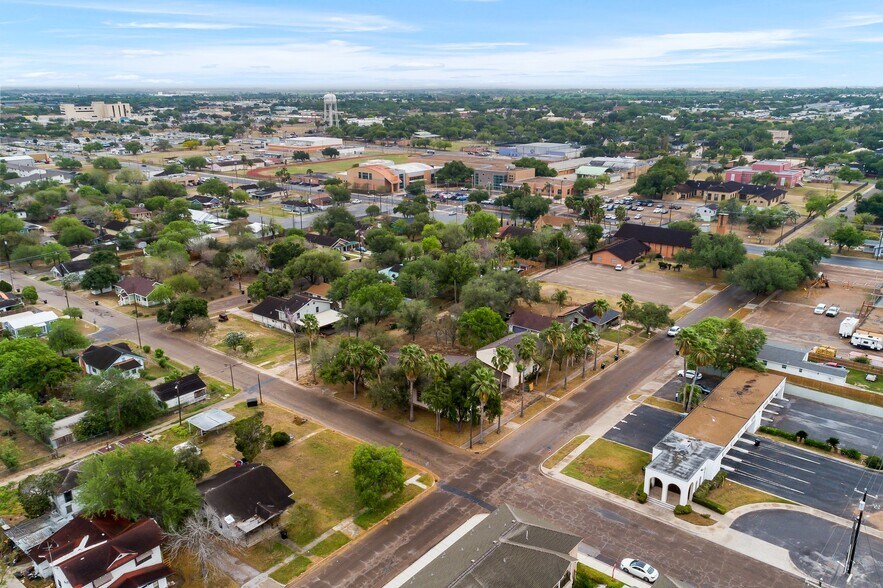 503 S Illinois Ave, Weslaco, TX à louer - Photo de l’immeuble – Image 3 sur 17