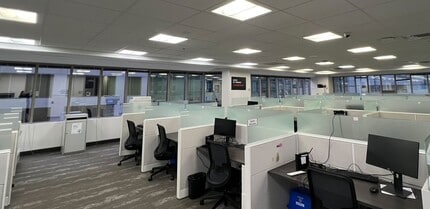 70 University Ave, Toronto, ON à louer Photo intérieure– Image 2 sur 2